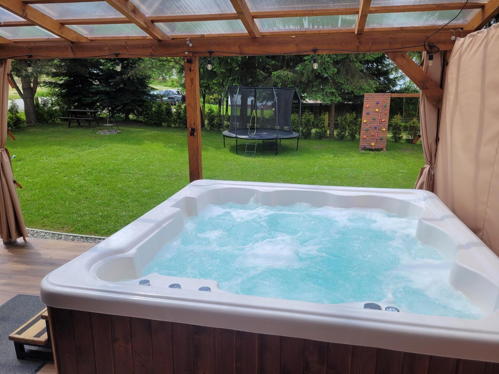 Urocza Kryjowka Ze Spa Lesko Luaran gambar